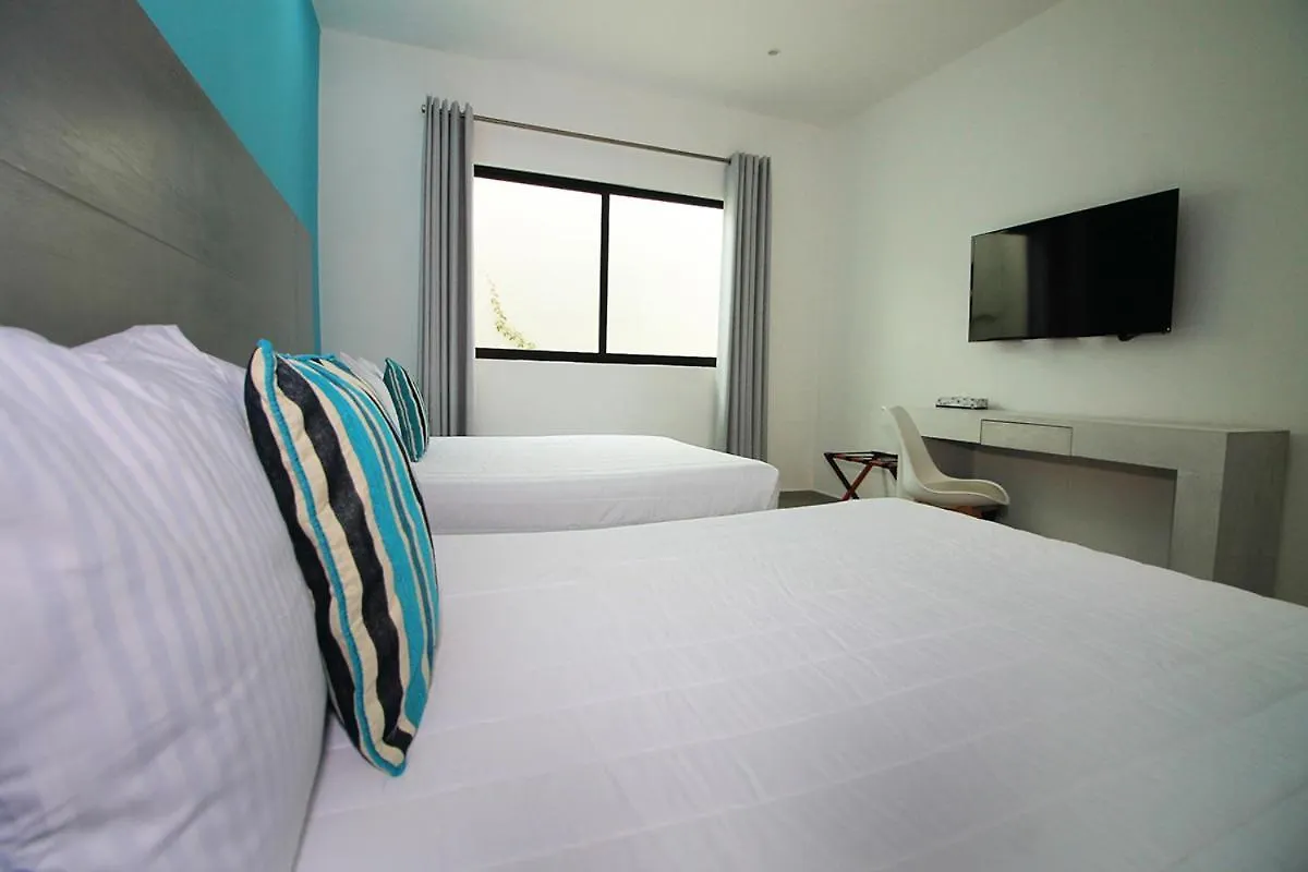 ***  We Express Hotel Playa Del Carmen (Adults Only) 멕시코