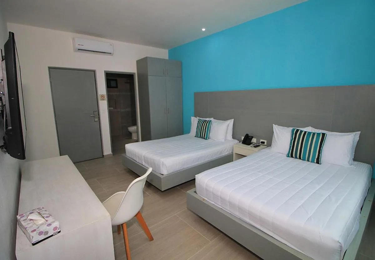 We Express Hotel Playa Del Carmen (Adults Only)