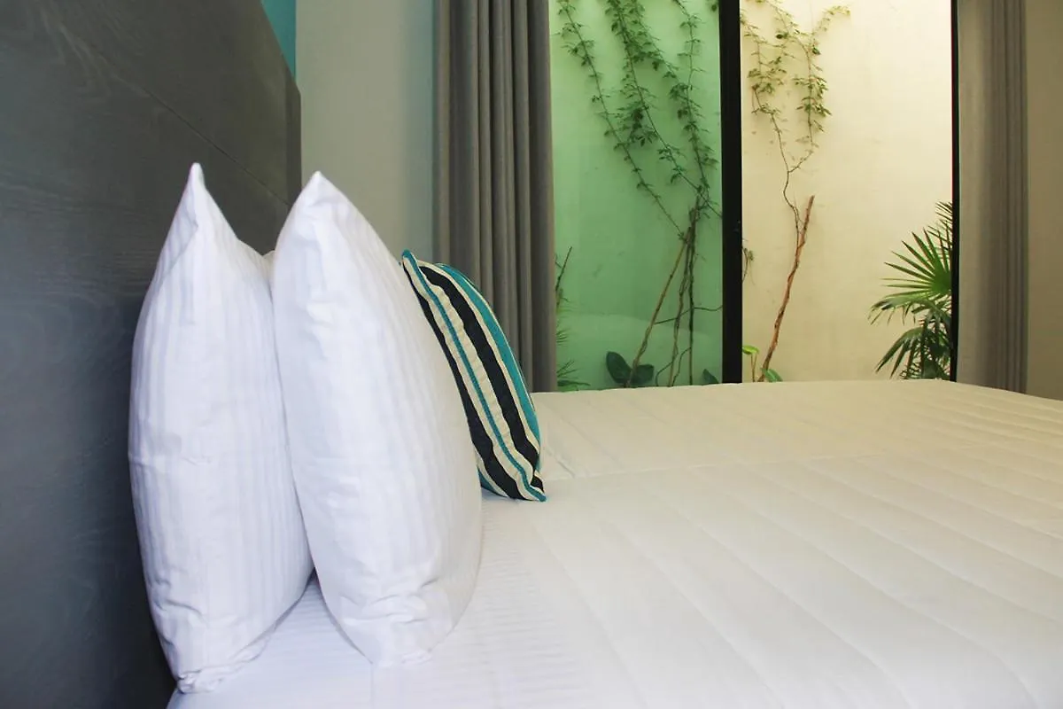 We Express Hotel Playa Del Carmen (Adults Only)