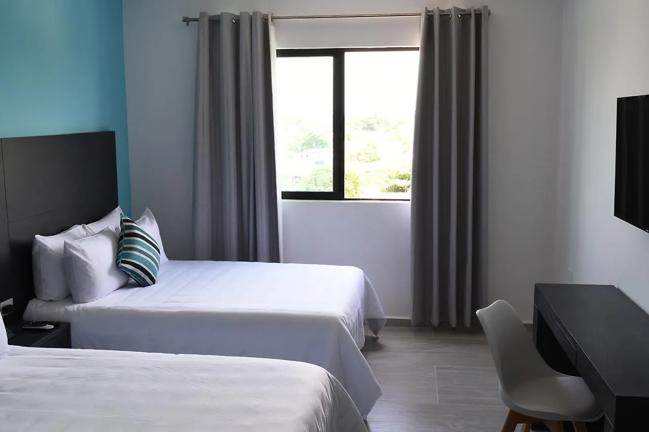 We Express Hotel Playa Del Carmen (Adults Only)