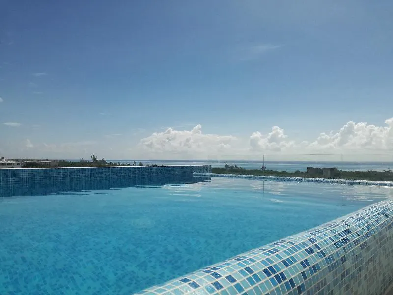 We Express Hotel Playa Del Carmen (Adults Only)